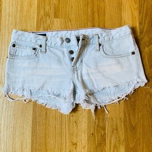 Abercrombie & Fitch short
